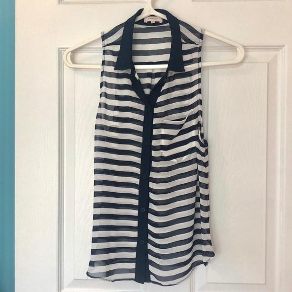 Sunday Best Murakami Blouse - Picture 4 of 6